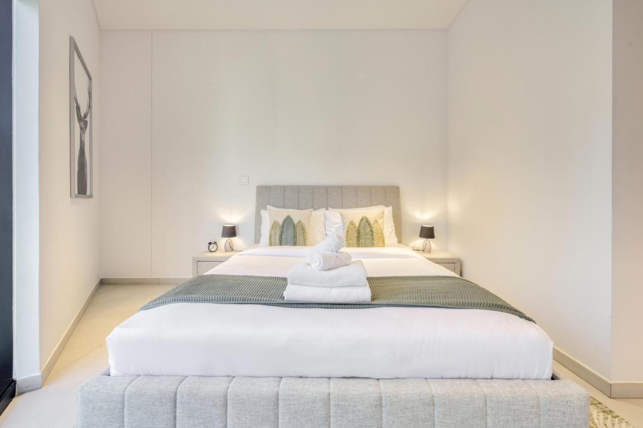 Maison Privee - Luxury, Spacious, Modern Near Burj Khalifa And Dubai Canal Zewnętrze zdjęcie